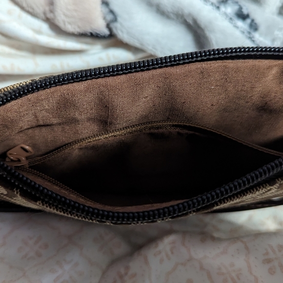 Wallets - Picture 10 of 16